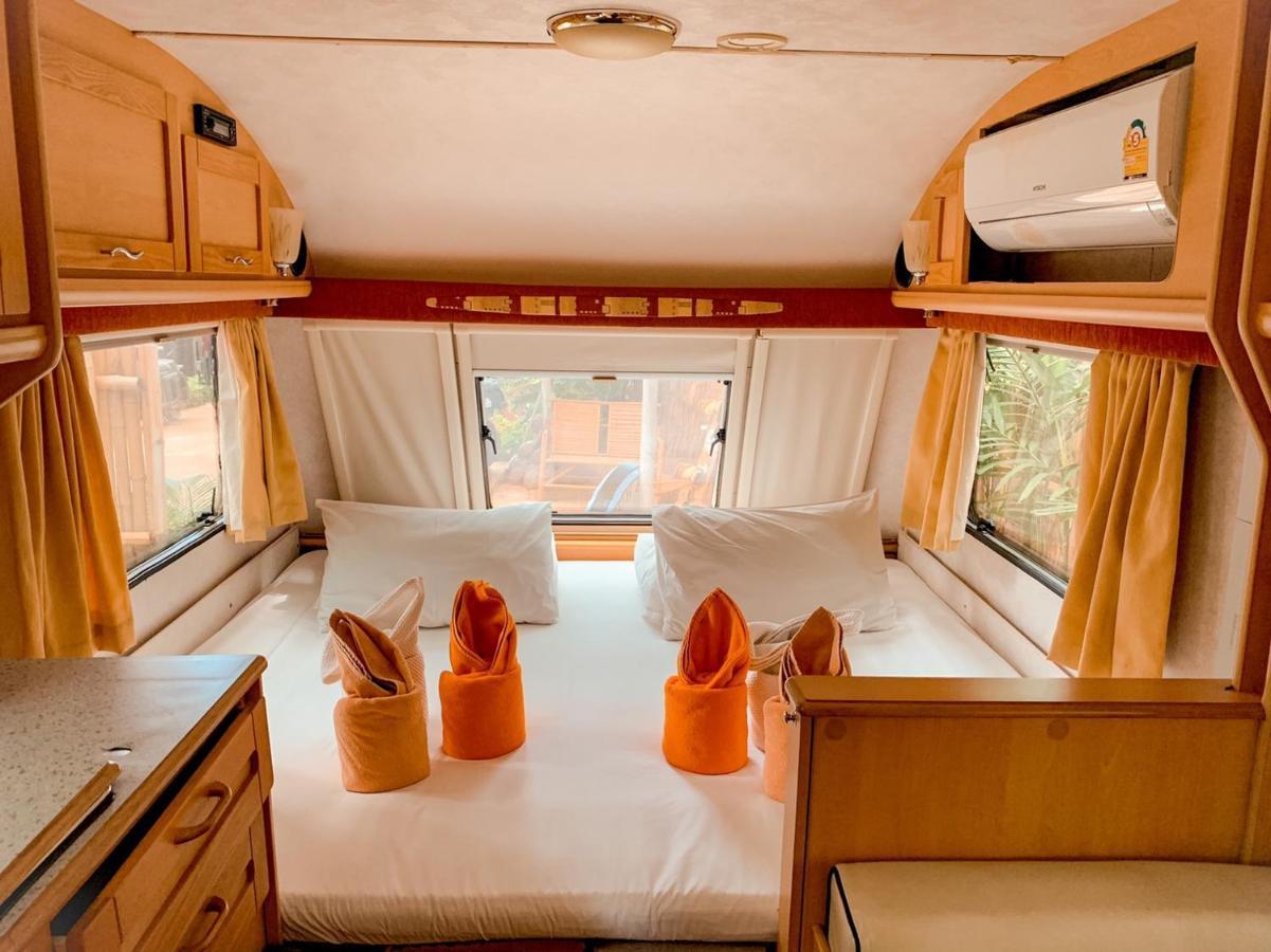 Beach House Camp Na Chom Thian Buitenkant foto